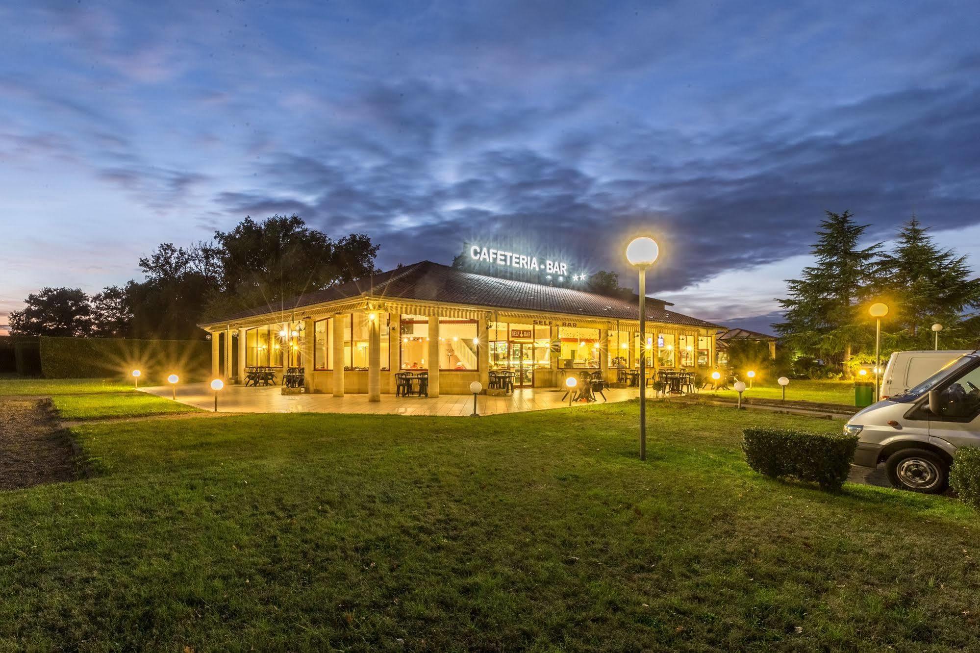 Hotel Aireco à Cazères-sur-lʼAdour Extérieur photo
